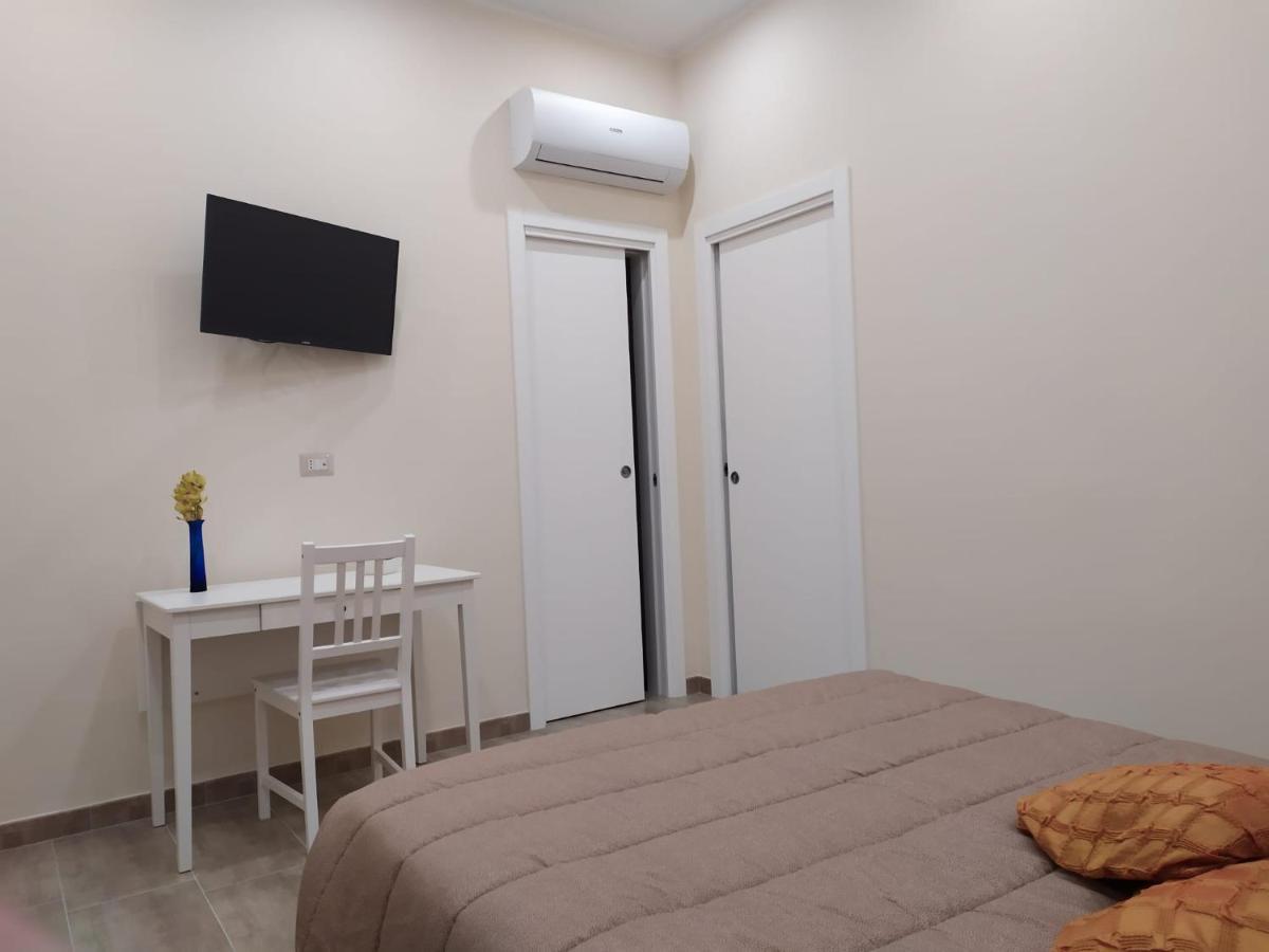 Dimora Sorriso Apartment Bari Exterior photo