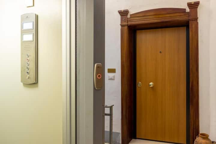 Dimora Sorriso Apartment Bari Exterior photo